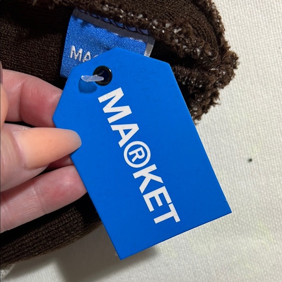 Market Mountaineering Brown Mountain Design Beanie - Picture 4 of 5